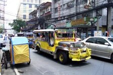 1 Vor dem Hotel in Manila.jpg