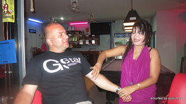 a_049-002.jpg