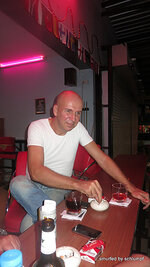 a_049-005.jpg