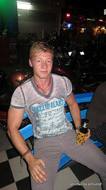a_062-027.jpg