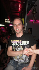 a_069-005.jpg