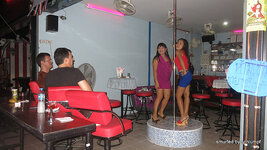 a_070-005.jpg