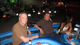 a_071-006.jpg