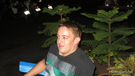 a_098-005.jpg