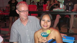 a_105-010.jpg