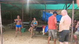 a_121-020.jpg