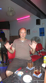 a_126-009.jpg