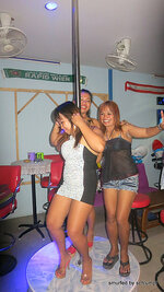 a_128-012.jpg