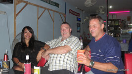 a_142-001.jpg
