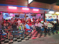 a_160-017.jpg