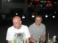 a_162-007.jpg