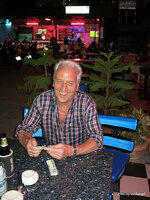 a_211-001.jpg