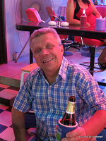 a_214-014.jpg