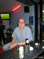 a_216-006.jpg