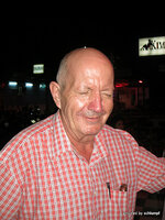 a_246-002.jpg