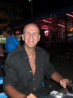 b_085-008.jpg b_085-008.jpg