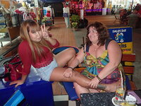 b_195-015.jpg b_195-015.jpg