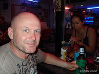 b_242-012.jpg