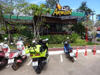 02-Über-Land-140.jpg 02-Über-Land-140.jpg