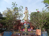 21-Wat-Bang-Phra-14.jpg