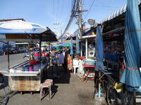 28-Maeklong-Railway-Market-18.jpg