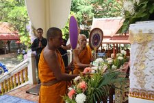 29179617uf.jpg