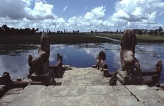 Cambodia1994028-s.jpg