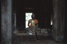 Cambodia1994026-s.jpg