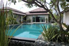 thailand_2010_04_0051c8scm.jpg thailand_2010_04_0051c8scm.jpg