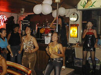 susibar_dancing-spass.jpg
