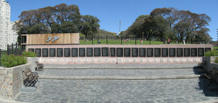 Argentinie-Buenos Aires City ''Plaza San Martín'' Falklandmonument (1).jpg