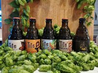 Belgie-Bier ''Tits'' (7).jpg