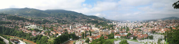 Bosnia Herzegovina-Sarajevo ''uitzicht''.jpg