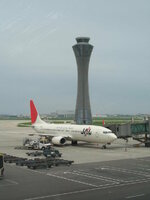 China-Beijing ''Flughafen Japan Airlines en Tower''.JPG