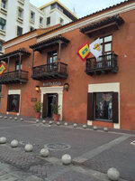 Colombia-Cartagena ''Plaza de la Aduana'' Hard Rock Cafe (4).jpg Colombia-Cartagena ''Plaza de la Aduana'' Hard Rock Cafe (4).jpg