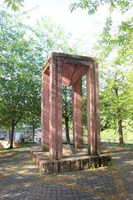 Duitsland-Bad Kreuznach ''Kirschsteinanlage-Mahnmal der Opfer des Nationalsozialismus'' (1).JPG