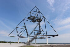 Duitsland-Bottrop ''Tetraeder'' (1).JPG