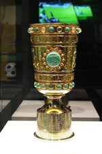 Duitsland-Dortmund ''Duits voetbalmuseum-Trophae DFB Pokal''.JPG