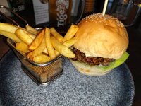 Hemingways Mexican Burger.jpg