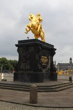 Duitsland-Dresden ''Denkmal Goldener Reiter'' (2).JPG