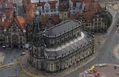 Duitsland-Dresden ''Katholische Hofkirche'' (3).jpg