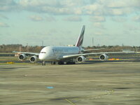 Duitsland-Düsseldorf ''Flughafen-Emirates A380'' (5).JPG