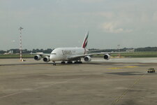 Duitsland-Düsseldorf ''Flughafen-Emirates A380'' (22).JPG