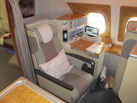 Duitsland-Düsseldorf ''Flughafen-Emirates A380'' (16).JPG