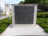 Duitsland-Frankfurt ''Denkmal Luftbrücke'' (5).JPG