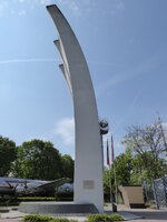 Duitsland-Frankfurt ''Denkmal Luftbrücke'' (9).JPG