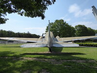 Duitsland-Frankfurt ''Denkmal Luftbrücke-Douglas DC-3'' (10).JPG