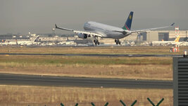 Duitsland-Frankfurt ''Flughafen-Air Namibia Airbus A330-200'' (4).jpg