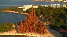 Still 2025-12-21 192132_1.1.5.jpg