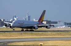 Duitsland-Frankfurt ''Flughafen-Asiana Airlines Airbus A 380'' (14).jpg